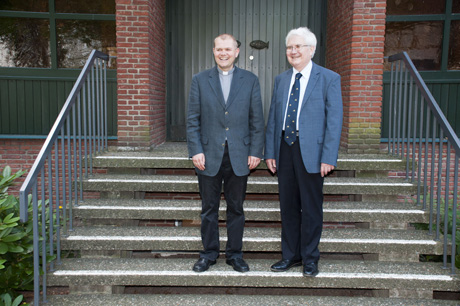 Markus Büttner (Pfarrer der gastgebenden St. Mariengemeinde) und Robert Kolb